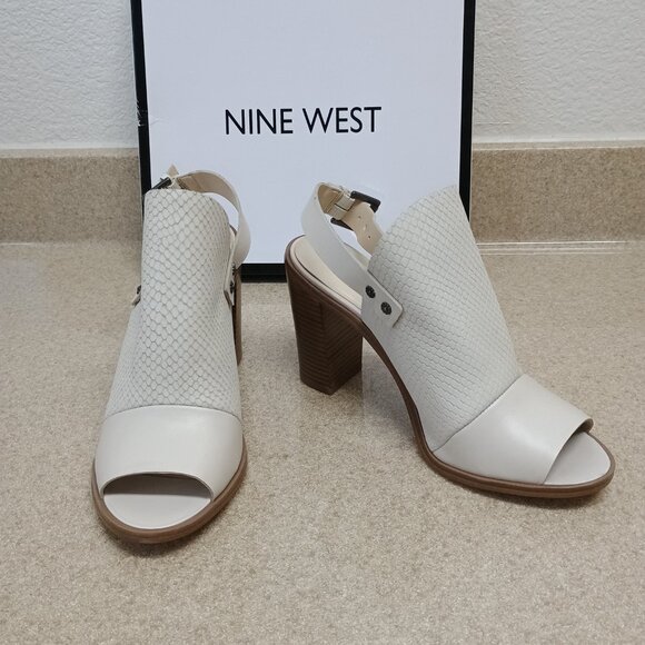 NWT Nine West 9.5 Buckle Ankle Booties White Textured Leather Block Heel PeepToe - Picture 4 of 7